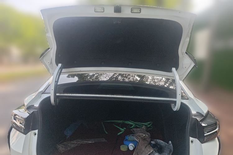 Used Dongfeng Aeolus Yixuan 2024 1.5L Automatic JingSu Edition
