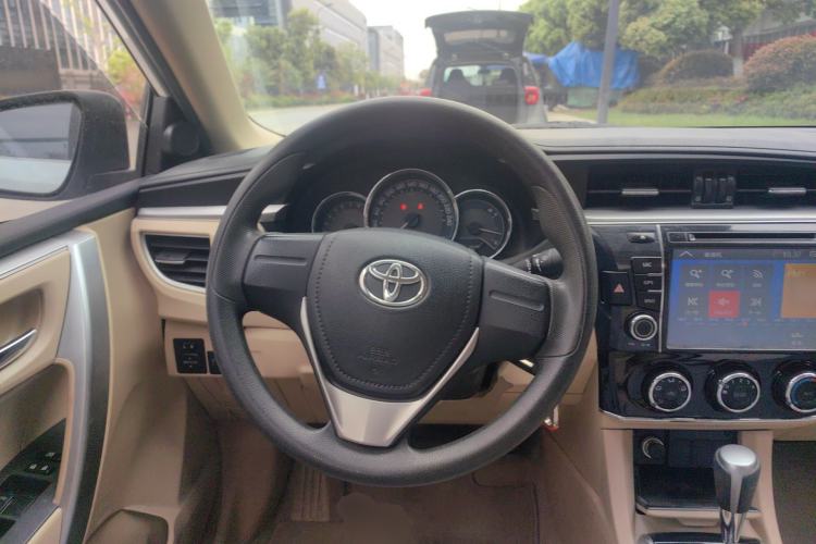 Used Toyota Corolla 2014 1.6L CVT GL Steering Wheel