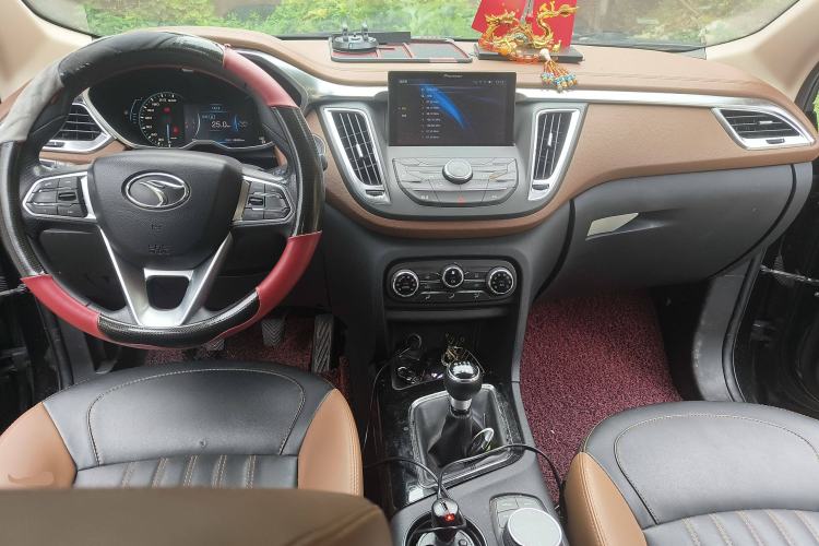 Used Soueast DX7 2017 1.5T Manual Triumph Edition
