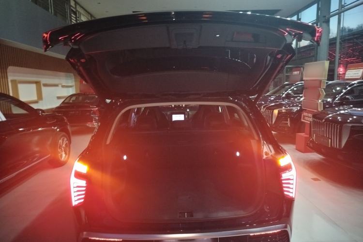 Used Hongqi HS3 2023 1.5T Two-Wheel Drive Shanwei Edition