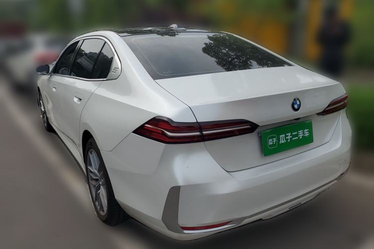 Used BMW 5 Series 2024 525Li Luxury Package
