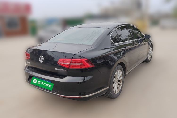 Used Volkswagen Magotan 2017 330TSI DSG Leading Model Rear Right 45 Deg