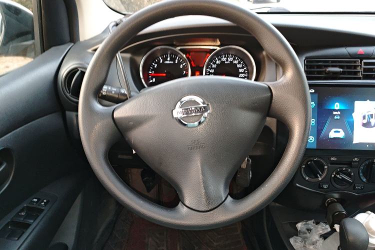 Used Nissan Livina 2015 1.6XE CVT Comfort Edition Steering Wheel