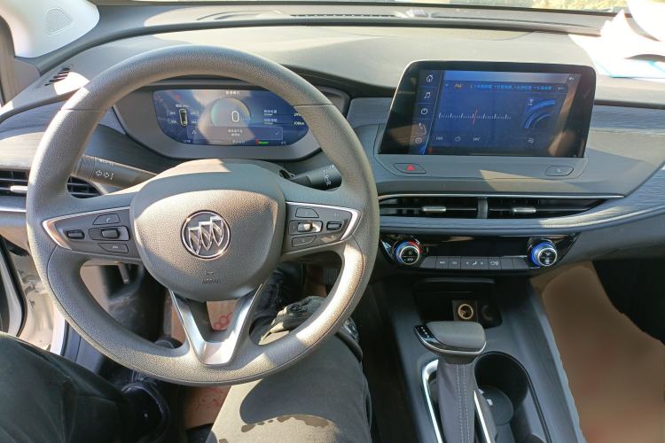 Used Buick Velite 6 2023 430km Range Commuter Version Interior 2