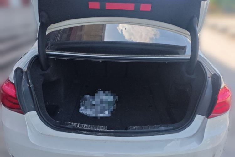 Used BMW 3 Series 2017 320Li Fashion Model Trunk