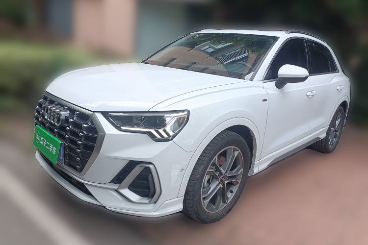 Used Audi Q3 2022 40 TFSI Fashion Dynamic Model