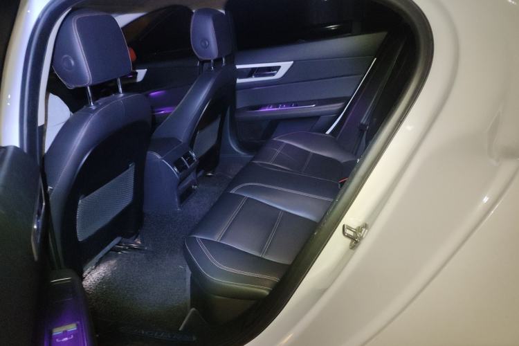 Used Jaguar XEL 2019 2.0T 200 PS Deluxe Edition
