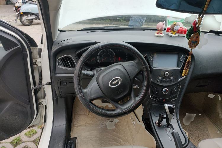 Used GAC Trumpchi GA3S Vision 2014 1.6L Automatic Elite ESP Version Steering Wheel