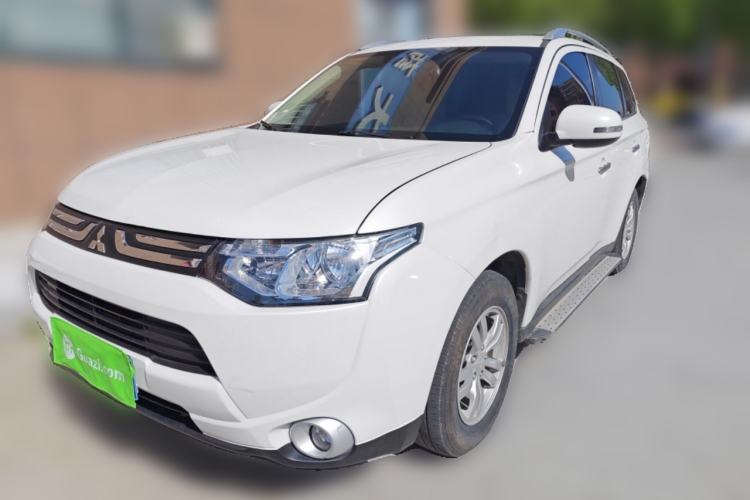 Used Mitsubishi Outlander 2013 2.0L 4x4 Urban Navigation Edition 5 Seats
