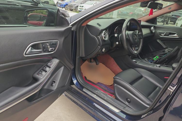 Used Mercedes-Benz CLA 2018 CLA 200 Style Edition Driver Seat