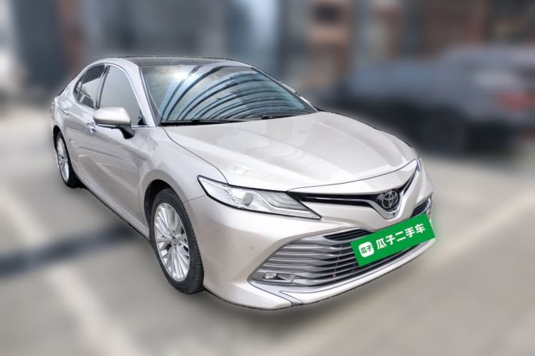Used Toyota Camry 2019 2.5G Luxury Edition China VI Standard Front Right 45 Deg