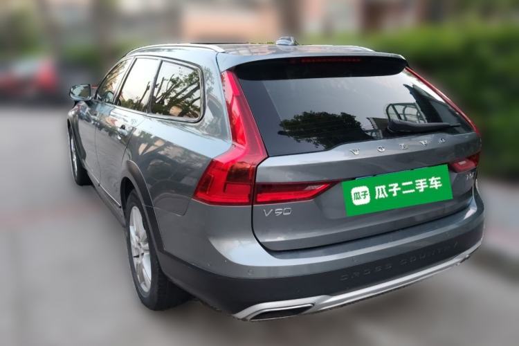 Used Volvo V90 2017 Cross Country T5 AWD Smart Range Edition