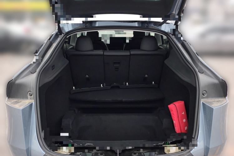 Used Tesla Model Y 2025 Rear-Wheel-Drive Version
