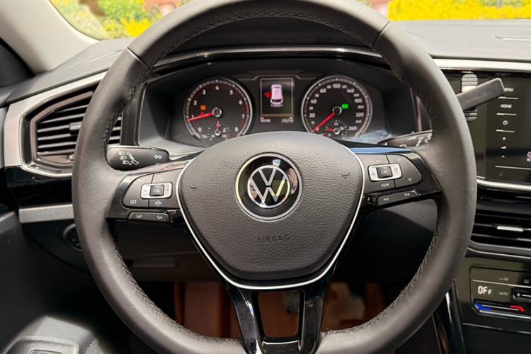 Used Volkswagen Tayron 2022 330TSI Two-Wheel Drive Luxury Smart Connectivity Version
