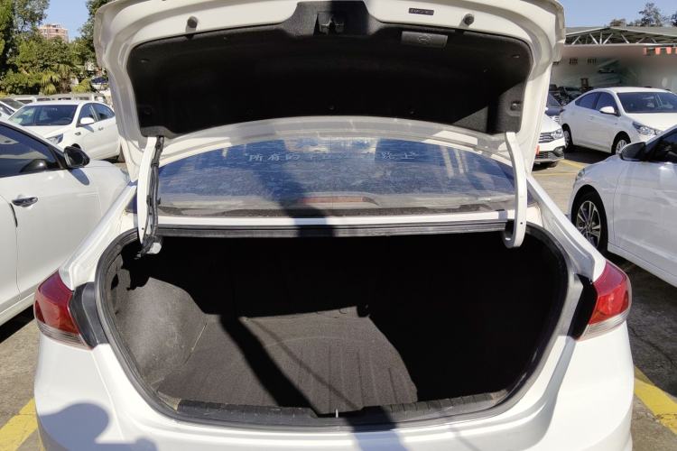 Used Hyundai Elantra (6th Generation / Lingdong) 2018 1.6L Automatic 15th Anniversary Special Edition
