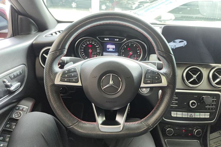 Used Mercedes-Benz CLA 2019 CLA 220 4MATIC
