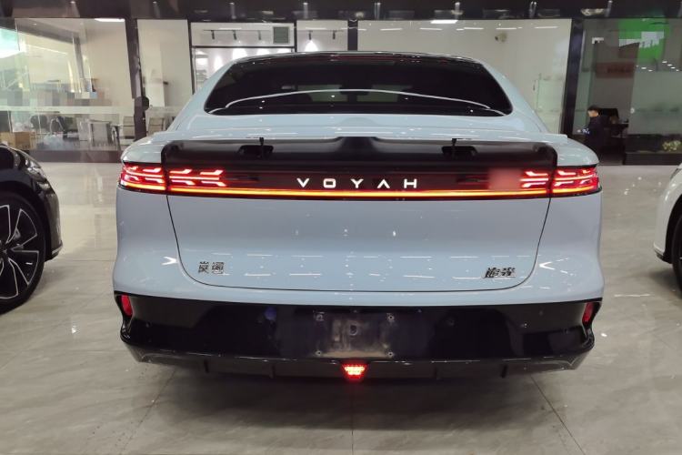 Used VOYAH PASSION 2023 Four-Wheel Drive Long-Range Version Exterior 4