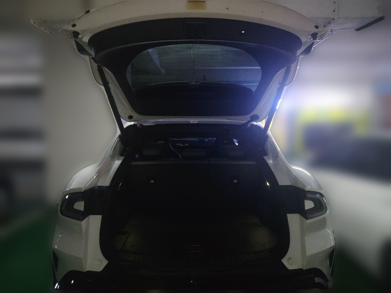Xiaomi Auto YU7 2025 Ultra-Long Range Rear-Wheel Drive Version — снимка 19