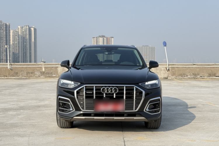 Used Audi Q5L 2022 40T Fashionable and Elegant Model
