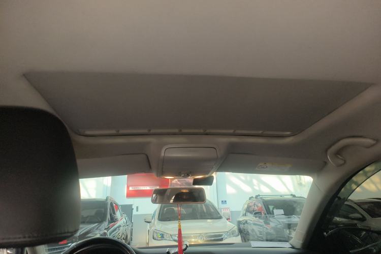 Used Volkswagen Sagitar 2017 230TSI Automatic Comfort Version
