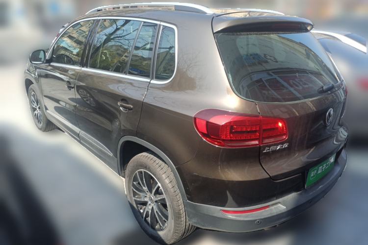 Used Volkswagen Tiguan 2015 1.8TSI Automatic Two-Wheel Drive Luxury Model Rear Left 45 Deg