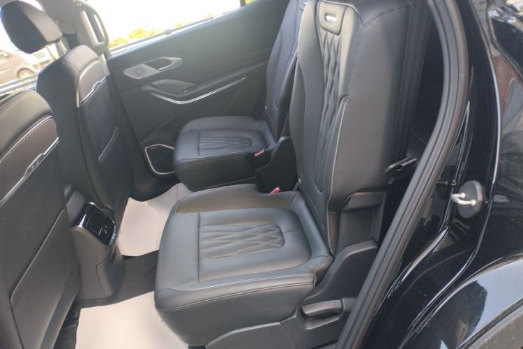 Used Hongqi HS7 PHEV 2024 2.0T PHEV Four-Wheel Drive Flagship Edition 6 Seats Left Rear Seat