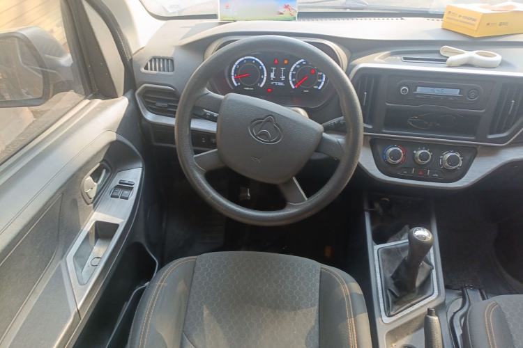 Used CHANGAN KAICHENG Ruixing M60 2023 1.5L GDI Comfort-Class Passenger Vehicle 6/7 Seats Steering Wheel