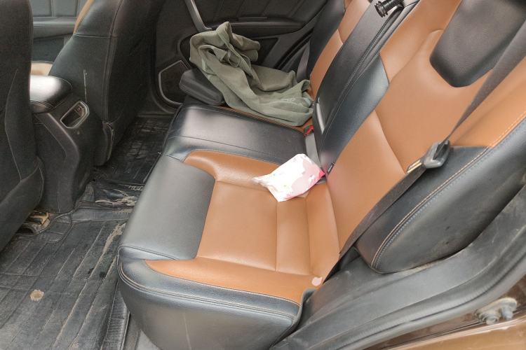 Used Geely Auto Vision X6 2016 1.3T CVT Flagship Model Left Rear Seat