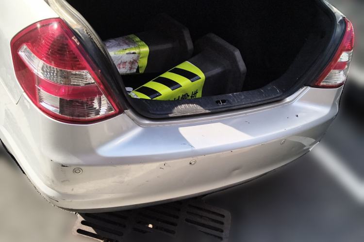 Used Nissan Tiida Sedan 2008 1.6L Automatic Fashion Edition Trunk