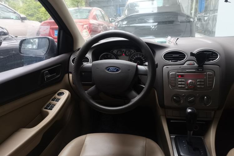 Used Ford Focus 2009 Sedan 1.8L Automatic Fashion Edition