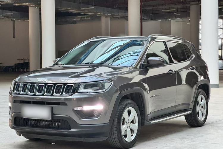 Used Jeep Compass 2017 200T Automatic Family Edition
