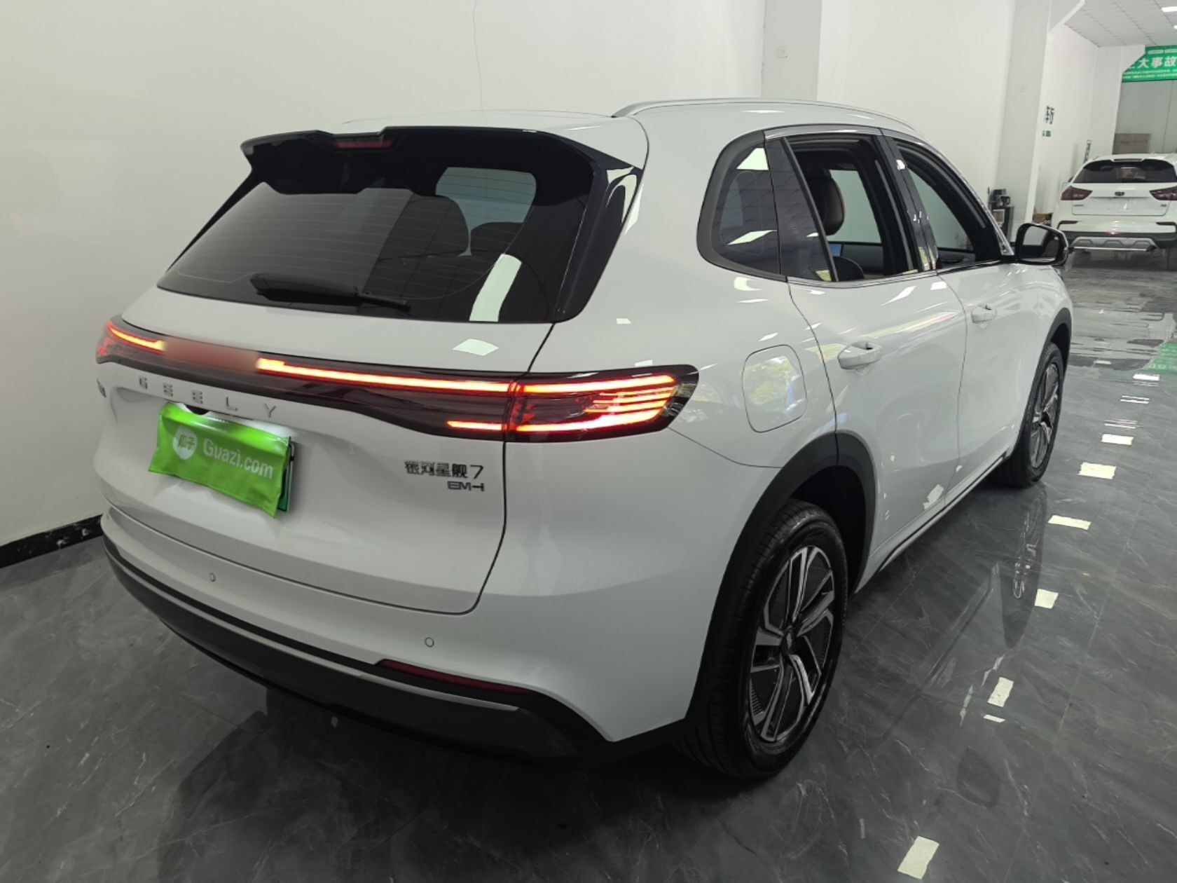 Geely Galaxy Xingjian 7 EM-i 2025 55 km Launch Edition — снимка 6