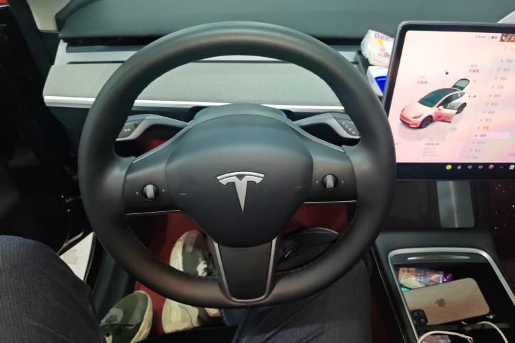 Used Tesla Model Y 2023 Rear-Wheel-Drive Version Steering Wheel