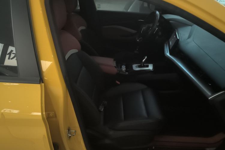 Used MG 5 2021 300TGI DCT Elegant Luxury Edition Right Front Seat