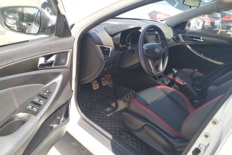 Used CHANGAN Eado 2016 1.6L Manual Junku Model Driver Seat