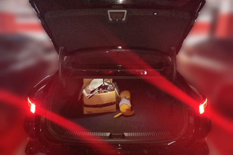 Used Lynk & Co Z10 2025 95 kWh 766 km Range Rear-Wheel Drive Max
