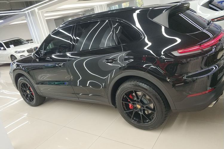 Used Porsche Cayenne 2024 Cayenne 3.0T Left Side