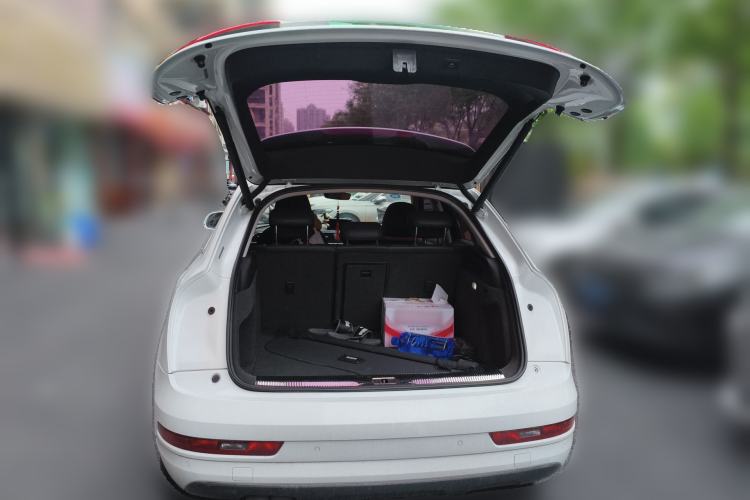 Used Audi Q3 2016 35 TFSI Fashion Model Trunk