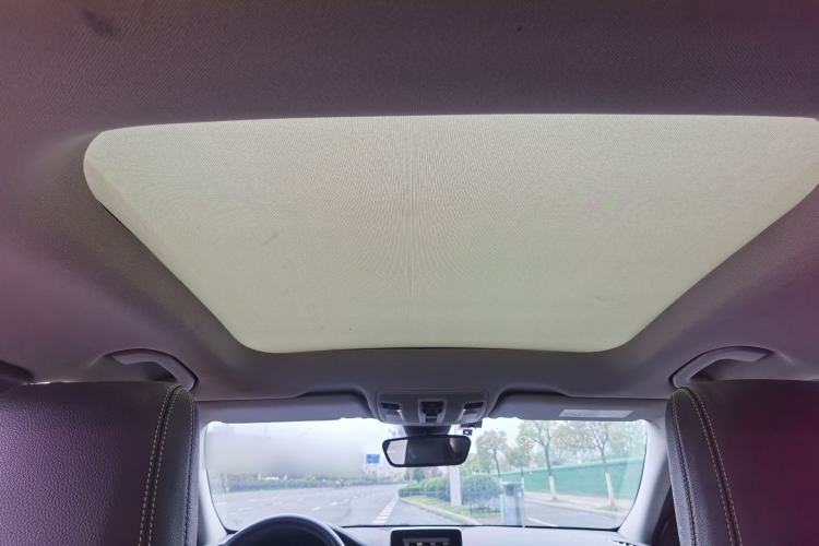 Used Mercedes-Benz GLA 2015 GLA 220 4MATIC Luxury Model Headliner