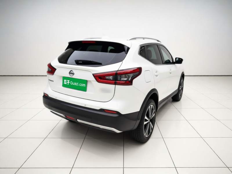 Used Nissan Qashqai 2022 2.0L CVT XV Premier Luxury Edition — 4