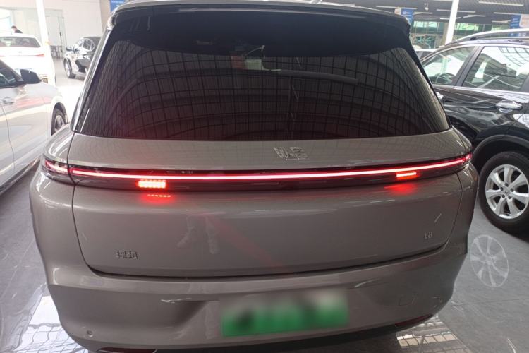 Used Li Auto L8 2023 Pro Model
