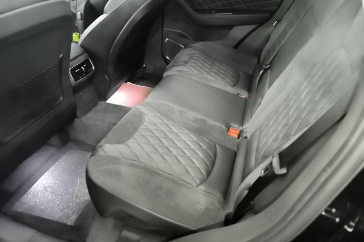 Used Hongqi HS5 2019 2.0T Smart Connect Flagship All-Wheel-Drive Version
