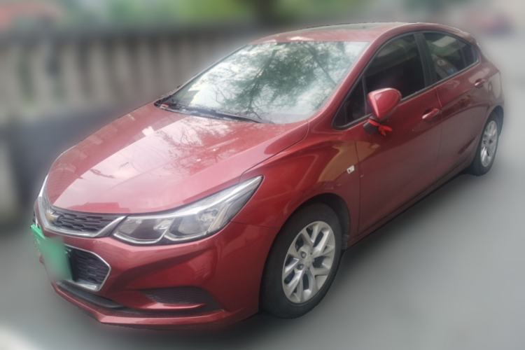 Used Chevrolet Cruze 2017 1.5L Hatchback Automatic Pioneer Sunroof Edition