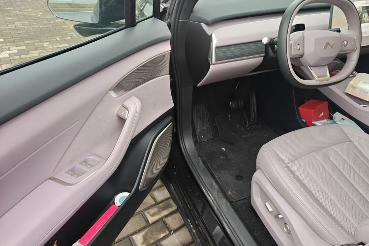 Used ONVO L60 2024 60 kWh Rear-Drive Version