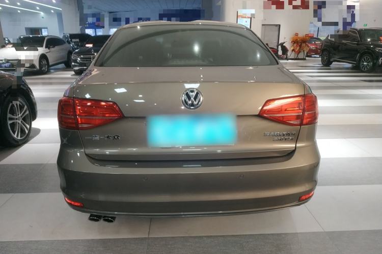 Used Volkswagen Sagitar 2015 230TSI Automatic Luxury Model