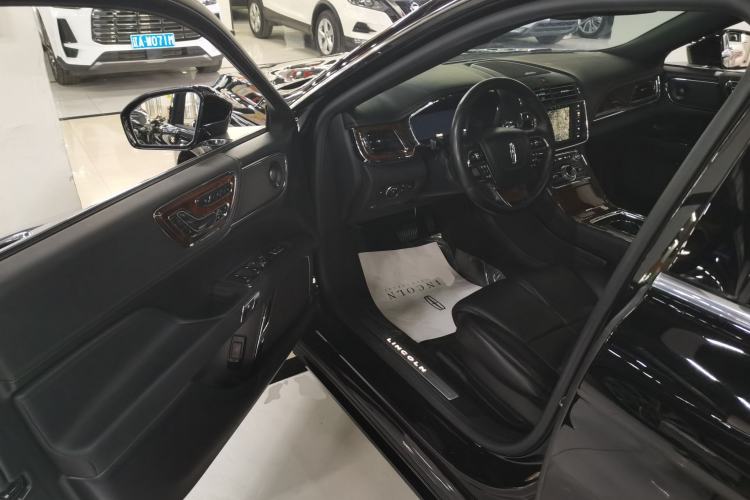 Used Lincoln Continental 2019 2.0T Two-Wheel Drive Prestige Version China VI Standard
