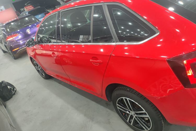 Used Skoda Rapid Spaceback 2014 1.4 TSI DSG Trend Edition