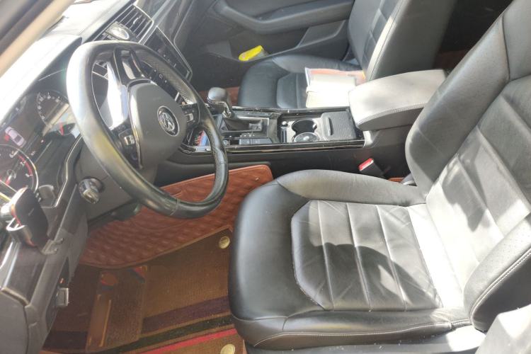 Used Volkswagen Phideon 2018 Revised Version 380TSI Two-Wheel Drive Business Edition
