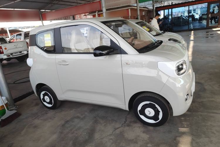 Used Wuling Hongguang MINIEV 2024 3rd Generation 215km Youth Edition