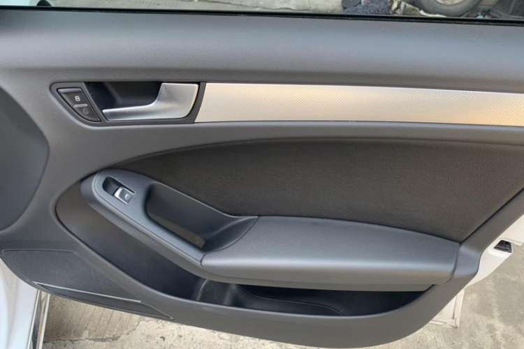 Used Audi A4L 2016 35 TFSI Automatic Standard Model
